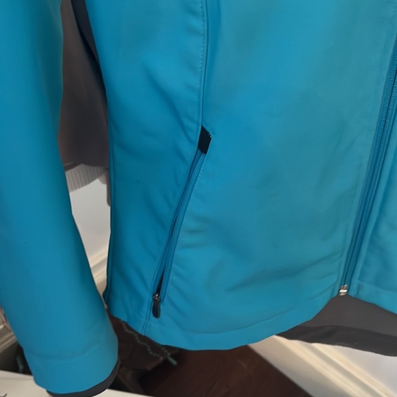 Colombia jacket- great fit/ good condition - Picture 2 of 8